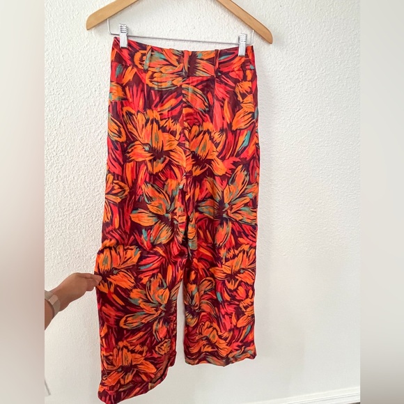 Farm Rio Pleated Wide-Leg Pants in Red Motif - Picture 4 of 8